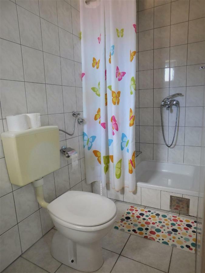 Charming Apartment Karlo Betina  Luaran gambar